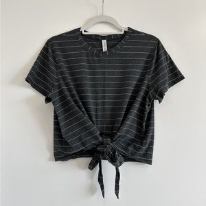 Lululemon workout top